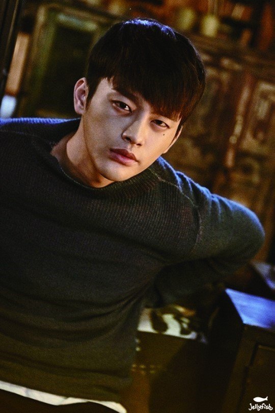 Seo-In-Guk_1456982919_3