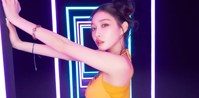 Kim Chung Ha torna finalmente con la turbolente “Algorithm”