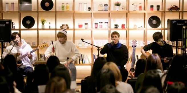 Gli N.Flying fanno un incontro speciale  con i fan