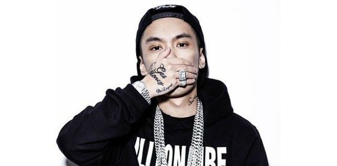 Il rapper Dok2 nell’MV ‘Waddup’ con Kim Hyo Eun