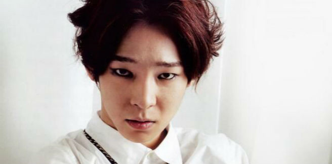 Annullate tutte le attività di Nam Tae Hyun a causa di un crollo psicologico e la YG posticipa il comeback dei WINNER