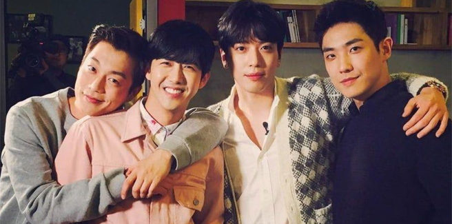 Yonghwa (CNBLUE) con Lee Joon (MBLAQ), Doojoon (Highlight) e Kwanghee in ‘Would You Marry Me?’